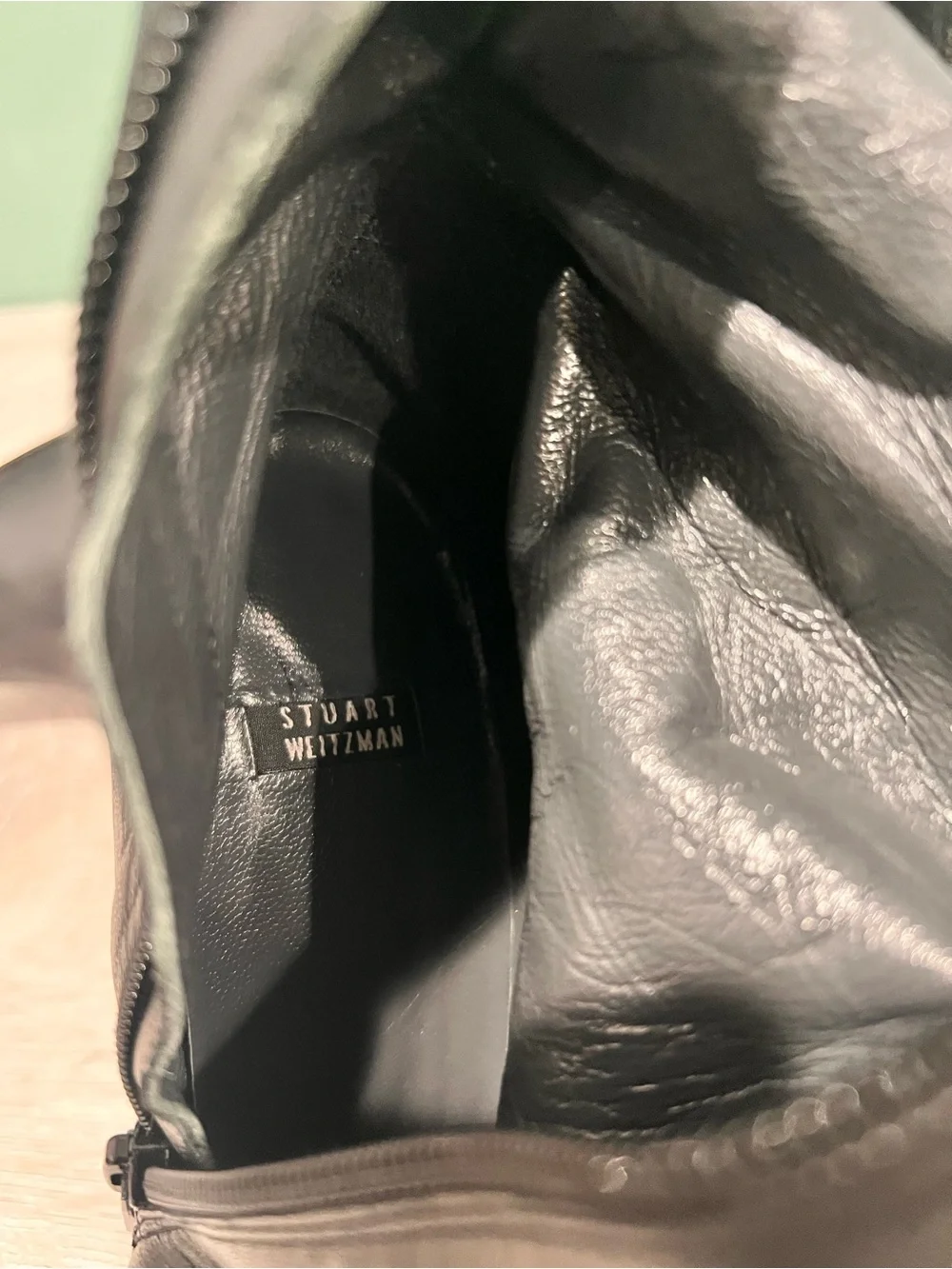 Stuart Weitzman beautifully closure